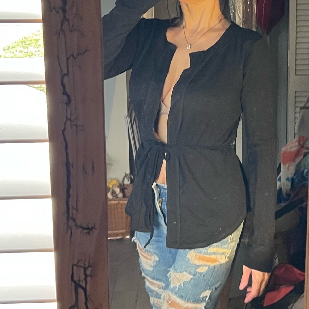 Converse Black Button Down Women's Cardigan no buttons